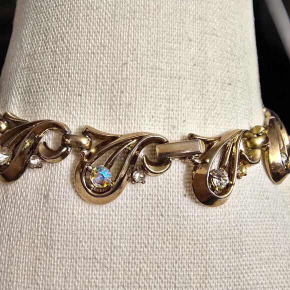 Trifari Necklace Pat Pending Choker Leaf Shaped Clear Rhinestones 14" L SKU 2254 - Picture 5 of 10